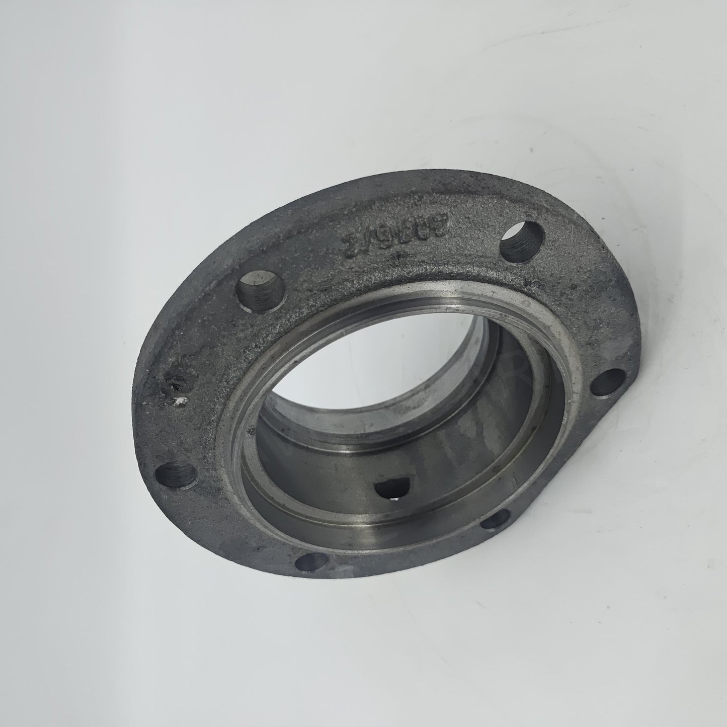 124286 THRU-SHAFT RETAINER