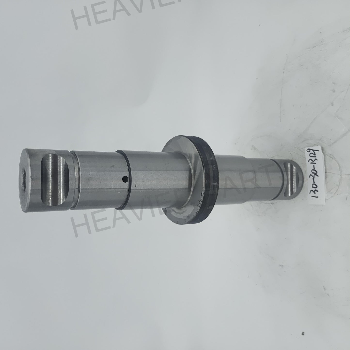 1303013129 Komatsu SHAFT, IDLER