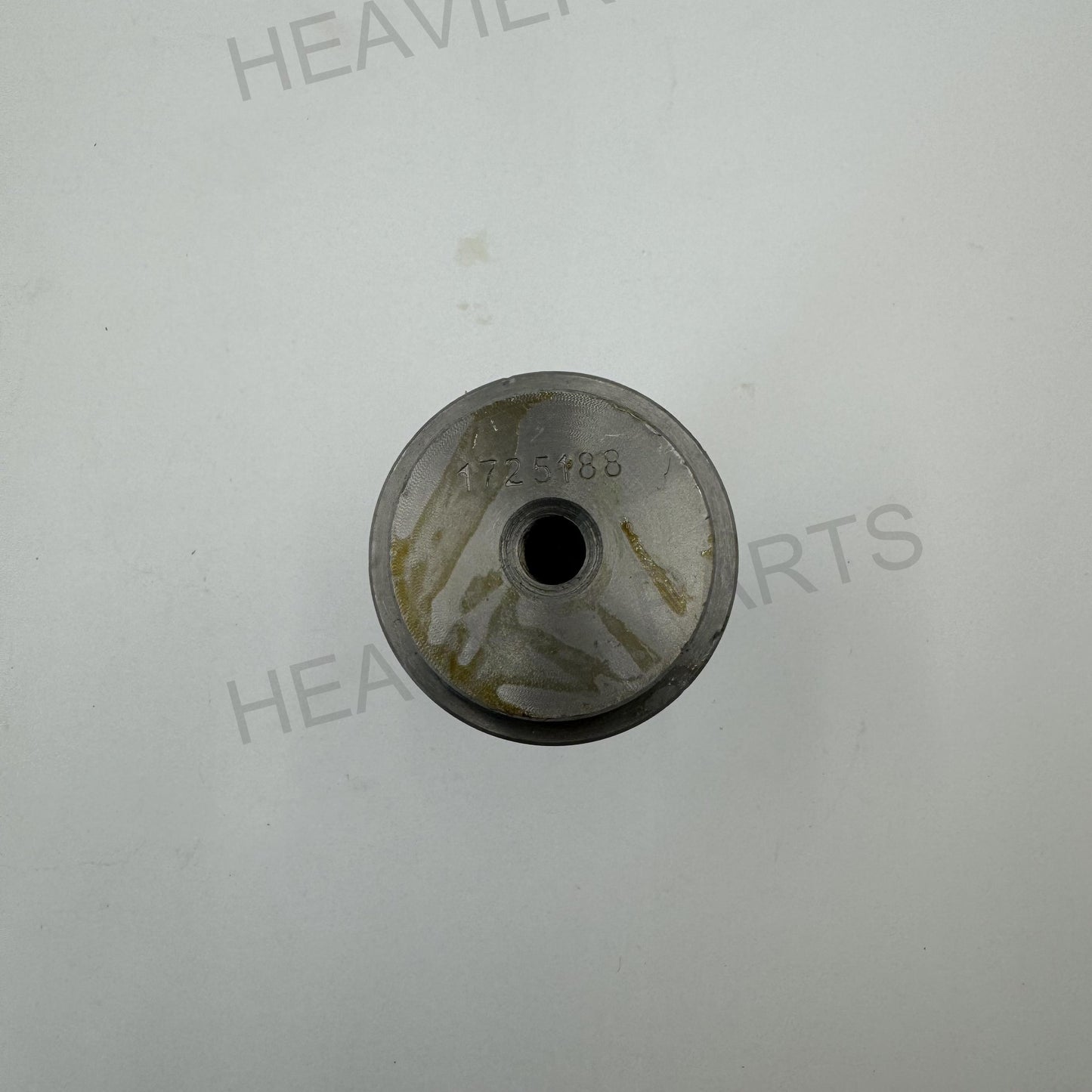 1725188 Caterpillar SHAFT, WATER PUMP