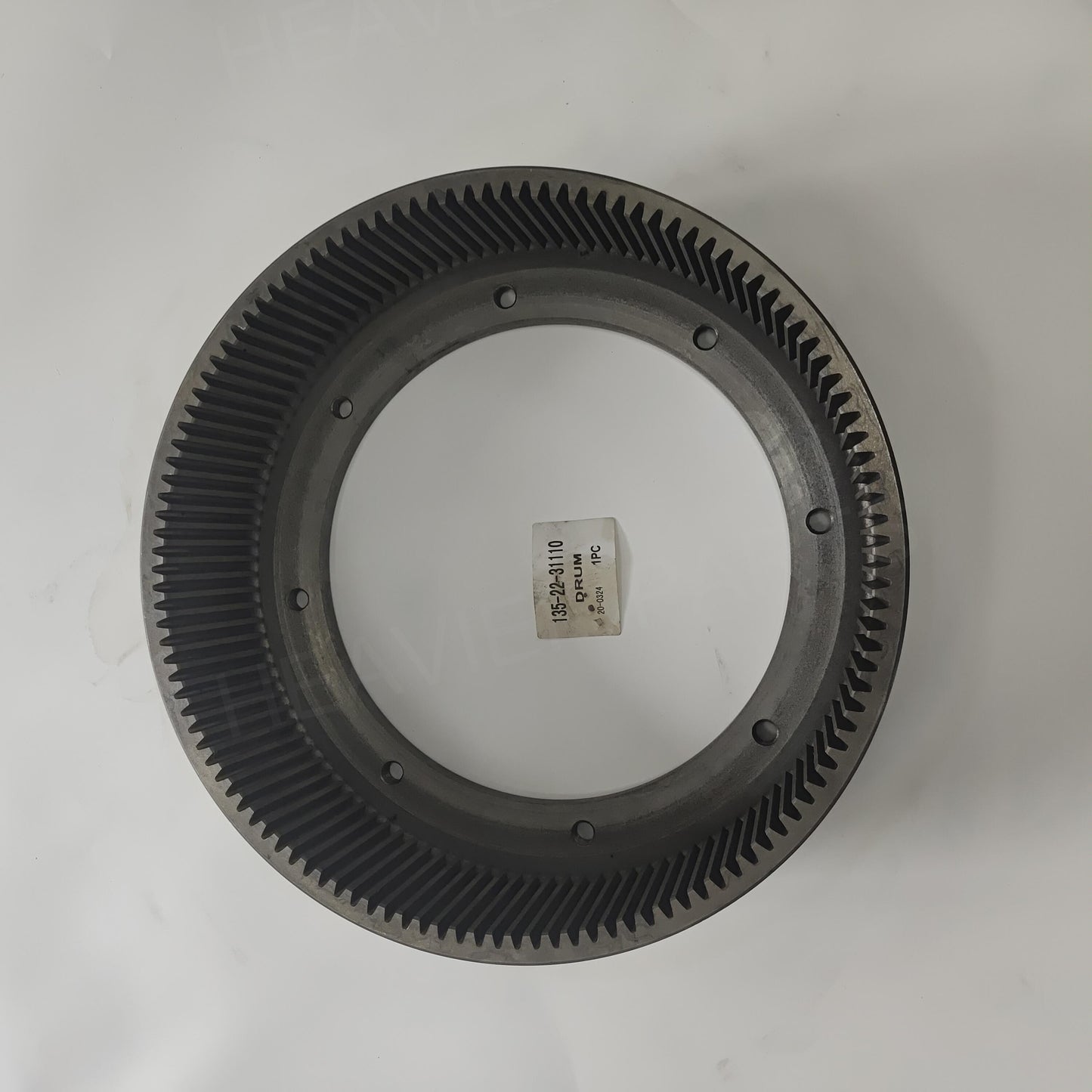 1352231110 Komatsu HUB