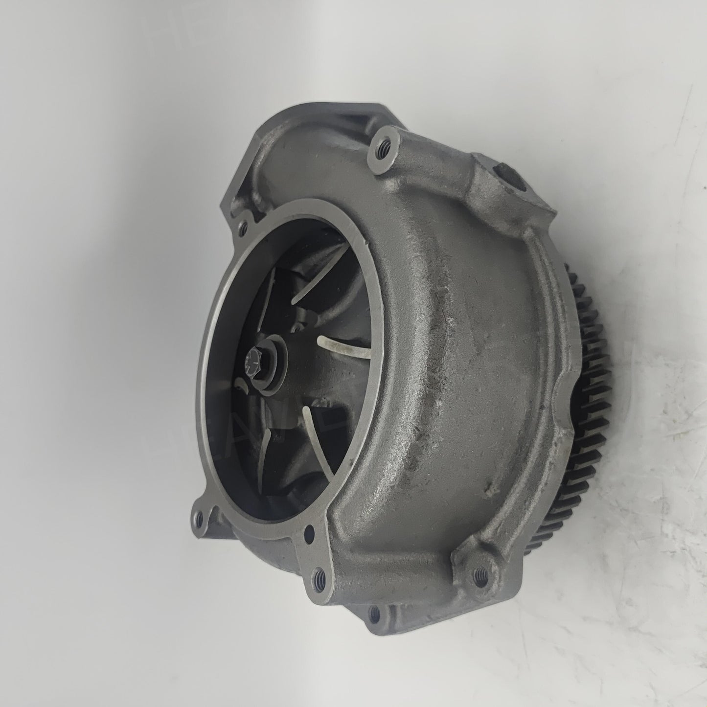 1354926 Caterpillar WATER PUMP