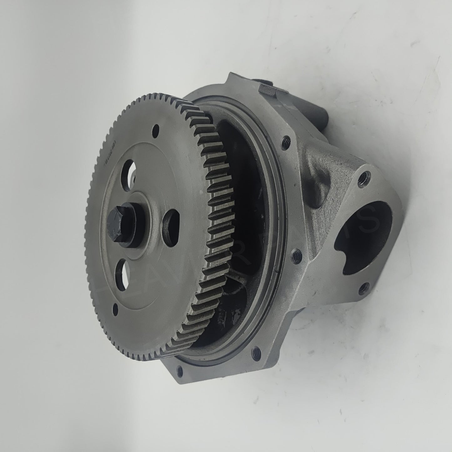 1354926 Caterpillar WATER PUMP