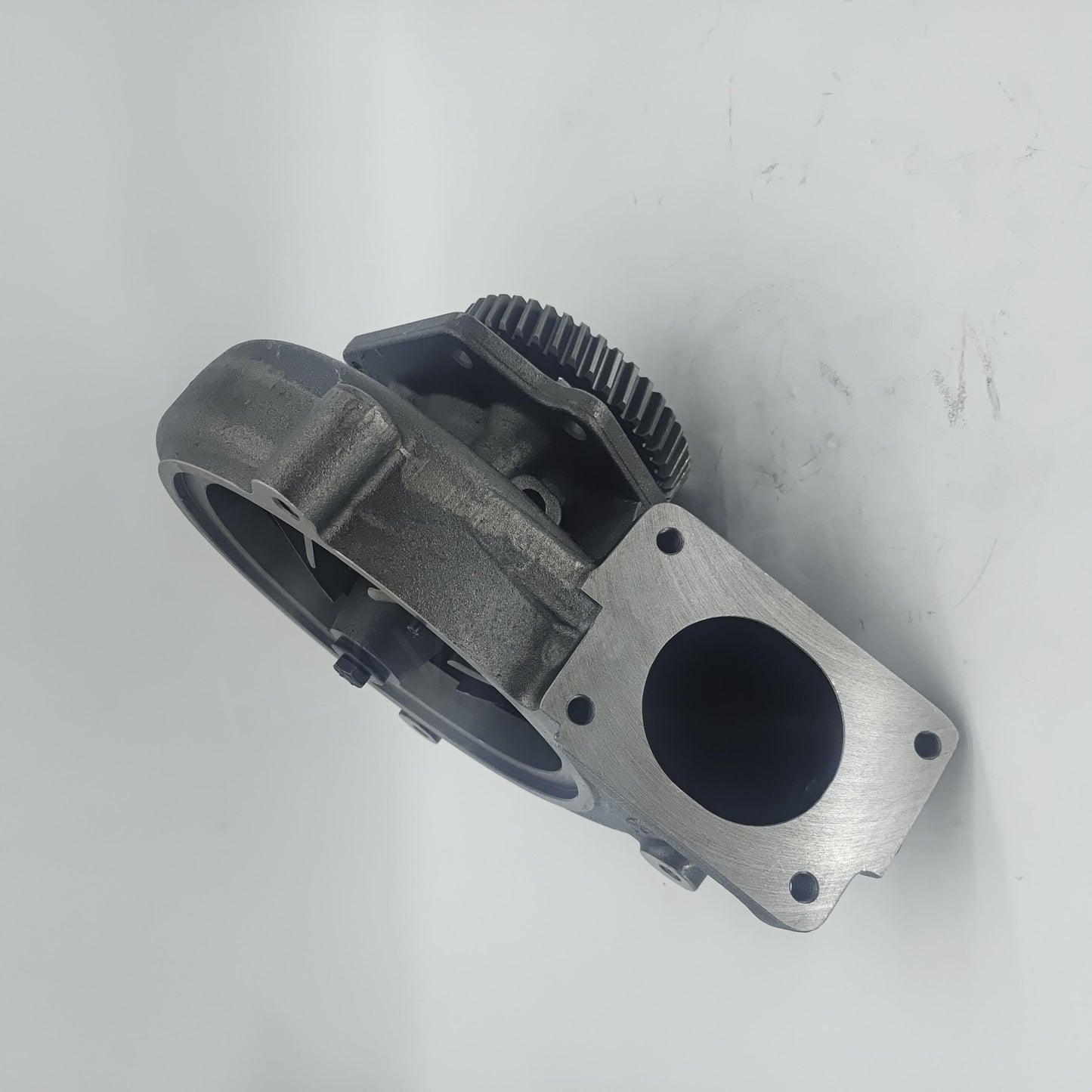 1371338 Caterpillar WATER PUMP