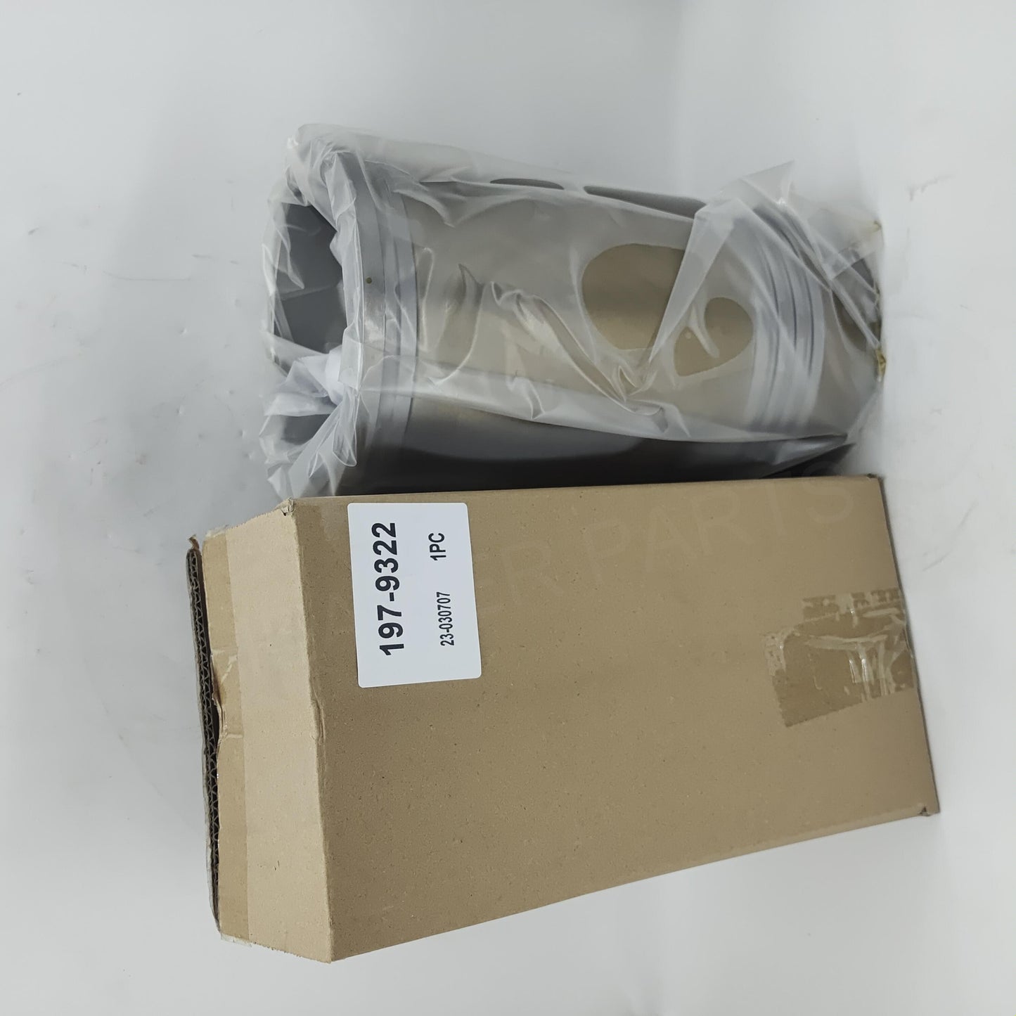 1979322 Caterpillar CYLINDER LINER