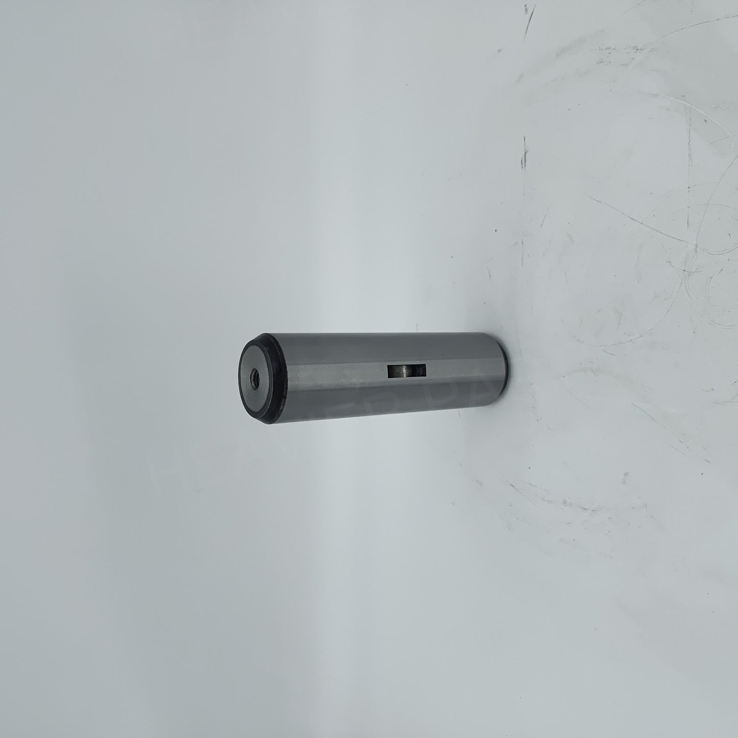 2G8633 Goupille de chenille