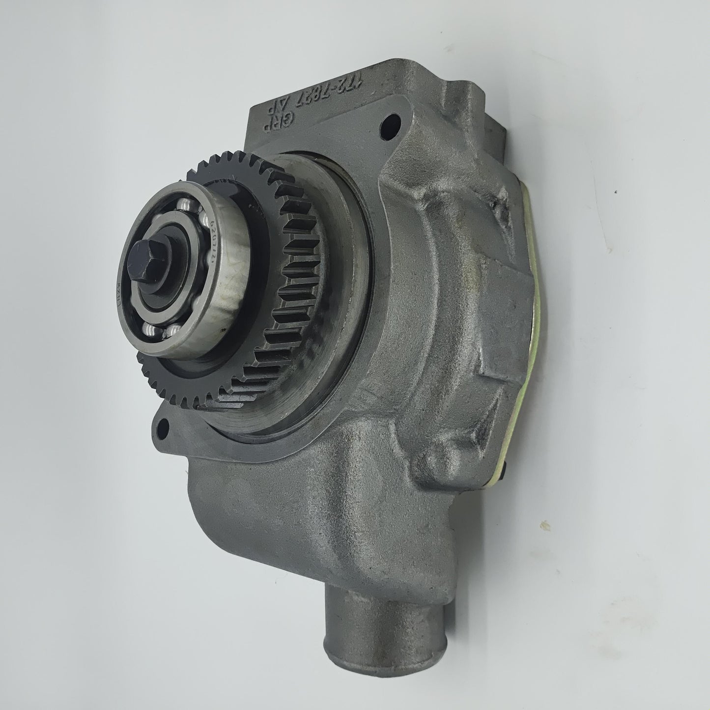 2W8001 Caterpillar WATER PUMP