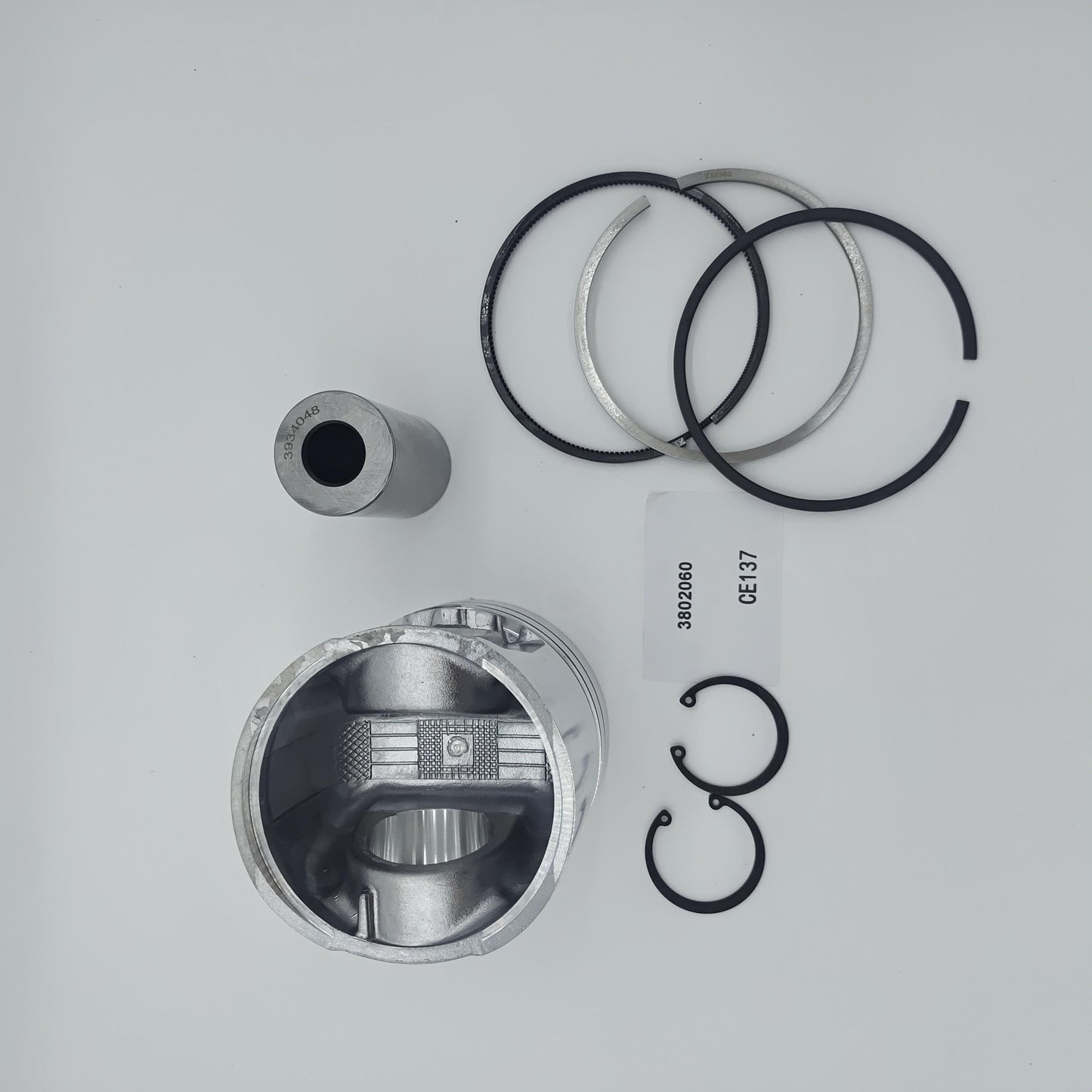 3802060 Cummins PISTON KIT
