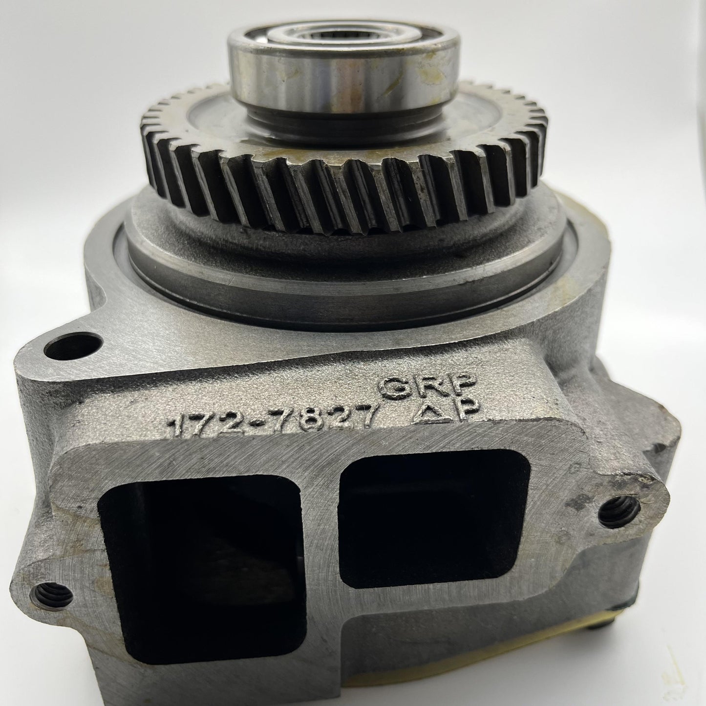 1727764 Caterpillar WATER PUMP
