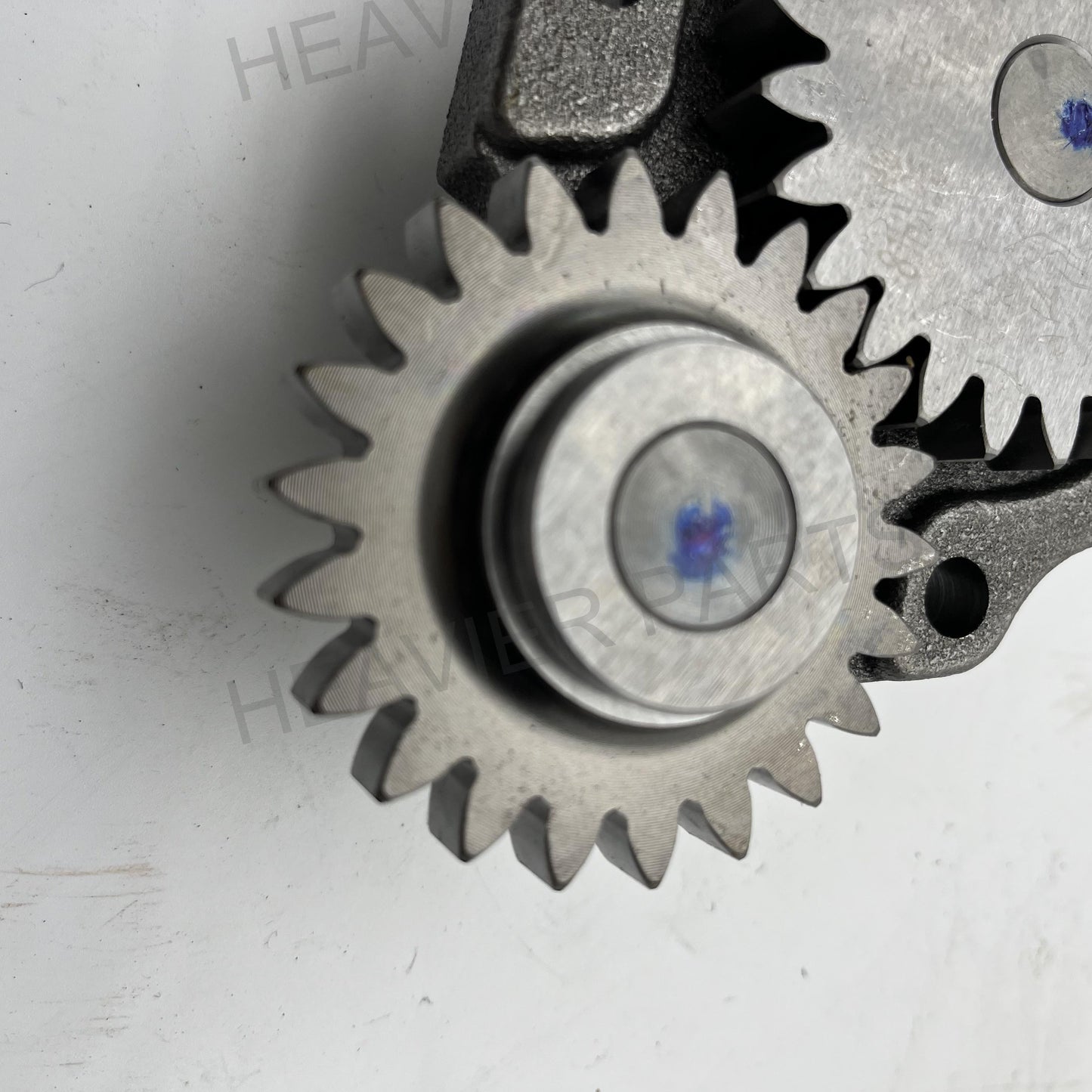 4988801 Cummins LUBE OIL PUMP