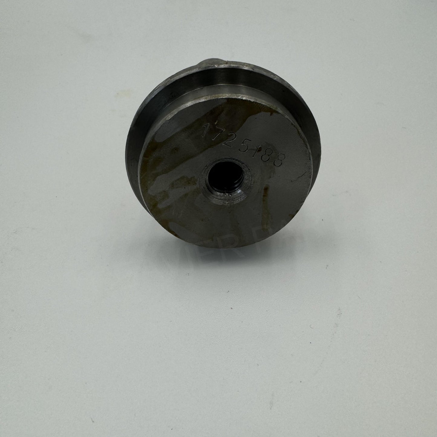 1725188 Caterpillar SHAFT, WATER PUMP