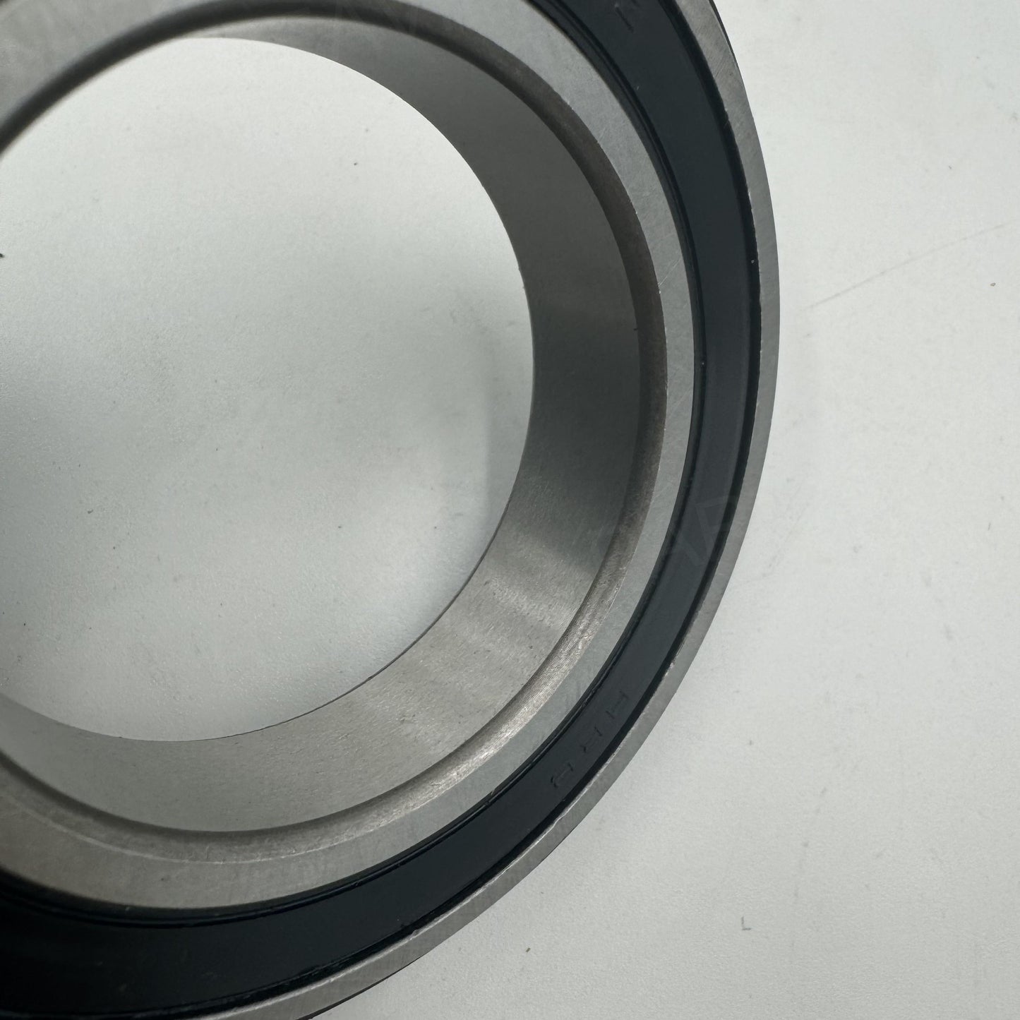 0604306011 Komatsu BEARING